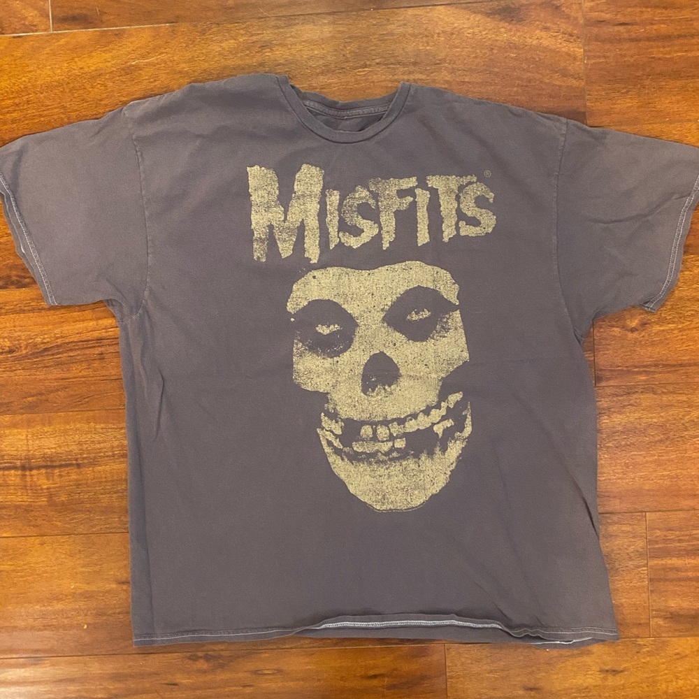 Urban outfitters Misfits shirt